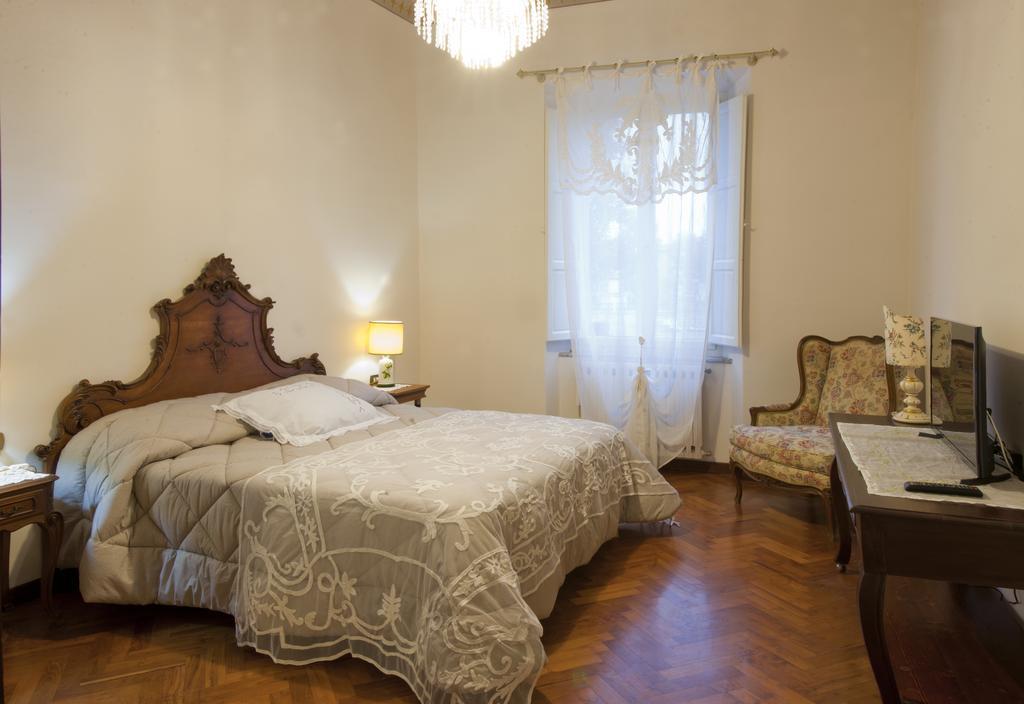 B&B Ester ピサ 部屋 写真